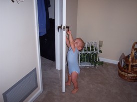 Fri Oct  6 09:55:19 2006

Uh-oh, he's starting to reach the door knobs...