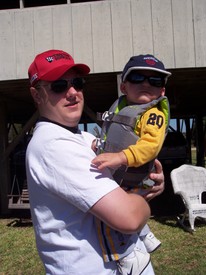 Sat Oct 14 11:33:18 2006

This shot was taken at Uncle Kevin and Aunt Renee's beach house, just before Andrew went on his first boat ride.