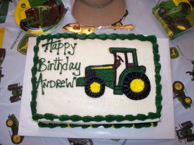 Sat 26 Apr 2008 12:57:34 PM

Andrew chose a John Deere theme for his 3rd birthday party.