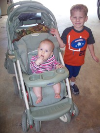 Mon 02 Nov 2009 03:33:54 PM

Andrew and Gracie returning home from a walk with mom.