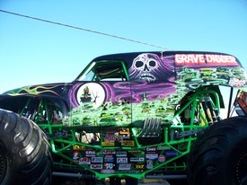 Fri 26 Feb 2010 04:58:56 PM

Grave Digger; Andrew's favorite monster truck.