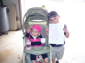 Mon 15 Mar 2010 01:20:48 PM

An afternoon walk with Mom while dad is at work...