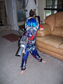 Fri 01 Oct 2010 04:59:10 PM

Andrew couldn't wait to dress up in his new Optimus Prime Halloween costume.