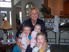 Sun 26 Dec 2010 04:29:59 PM

Vanna, Gracie, and Nina with Nana