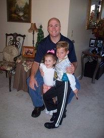 Sat 19 Nov 2011 11:24:01 AM

These kids love their Uncle Clay!