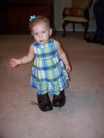 Fri 20 Aug 2010 10:28:01 AM

Gracie loves other people's shoes.