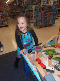 Sat 16 Mar 2013 11:53:31 AM

Gracie loves Thomas the Tank engine. This is a Thomas play event at Toys R Us.